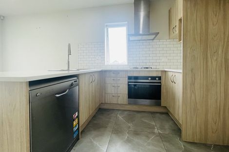 Photo of property in 7 Warbler Crescent, Papakura, 2110