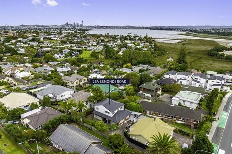 Photo of property in 2/26 Esmonde Road, Takapuna, Auckland, 0622