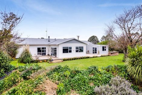 Photo of property in 34 Kawei Road, Ohawe, Hawera, 4671