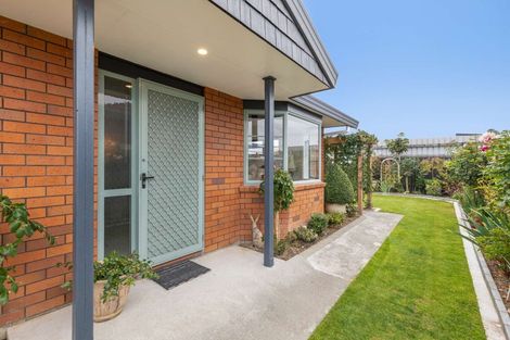 Photo of property in 6 Surrey Lane, Levin, 5510