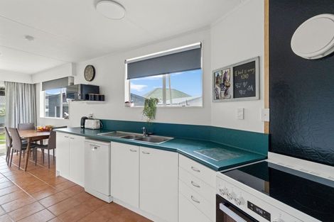 Photo of property in 39 Heather Street, Levin, 5510