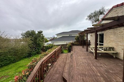 Photo of property in 71 Sandspit Road, Shelly Park, Auckland, 2014