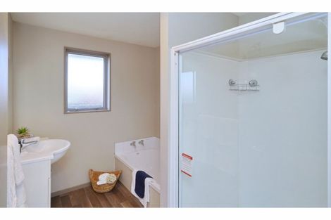 Photo of property in 15b Roberts Road, Hei Hei, Christchurch, 8042