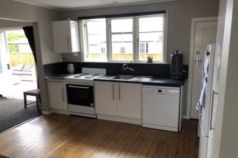 Photo of property in 7 Raleigh Street, Waitara, 4320