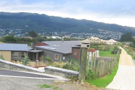 Photo of property in 65 Bing Lucas Drive, Tawa, Wellington, 5028