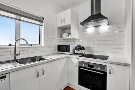 Photo of property in 297 Radnor Road, Midhirst, Stratford, 4394