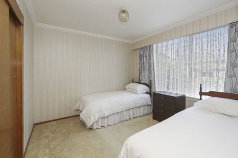 Photo of property in 2/305 Devon Street West, New Plymouth, 4310