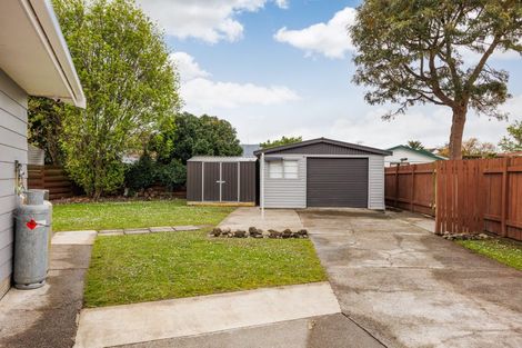 Photo of property in 9 Lyndale Place, Kelvin Grove, Palmerston North, 4414