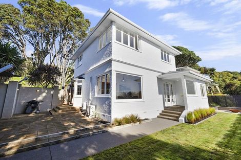 Photo of property in 76 Belt Road, New Plymouth, 4310
