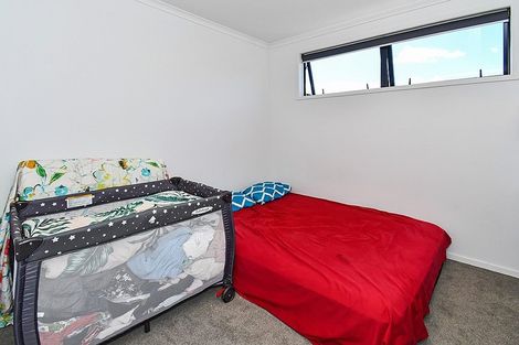 Photo of property in 11/90 Swaffield Road, Papatoetoe, Auckland, 2025