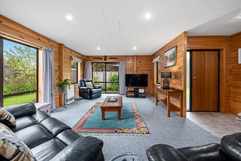 Photo of property in 10 Heaphy Place, Pukehangi, Rotorua, 3015