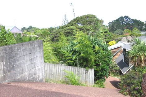 Photo of property in 1/1 City View Terrace, Birkenhead, Auckland, 0626