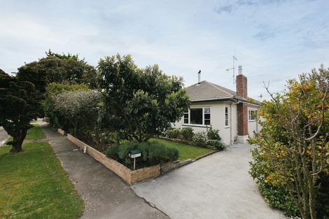 Photo of property in 14 Trent Avenue, Hokowhitu, Palmerston North, 4410