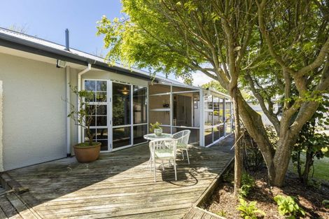 Photo of property in 17 Harris Street, Waitara, 4320