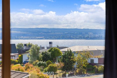 Photo of property in 25 Tobin Place, Richmond Heights, Taupo, 3330