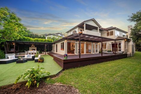 Photo of property in 38 Ravenstone Place, Chatswood, Auckland, 0626