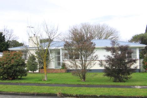 Photo of property in 28 Galway Avenue, Hokowhitu, Palmerston North, 4410