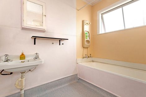 Photo of property in 1 Willow Street, Mangapapa, Gisborne, 4010