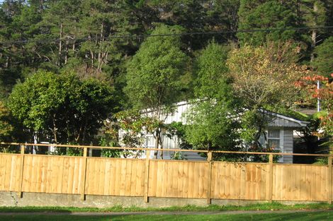 Photo of property in 475 Stokes Valley Road, Stokes Valley, Lower Hutt, 5019