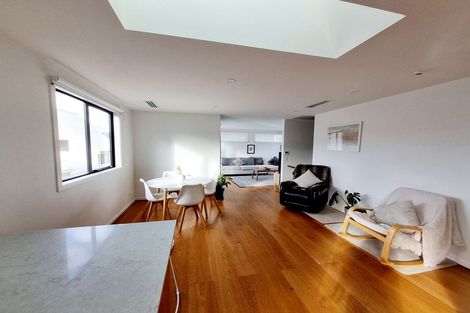 Photo of property in 112a Freyberg Street, Lyall Bay, Wellington, 6022