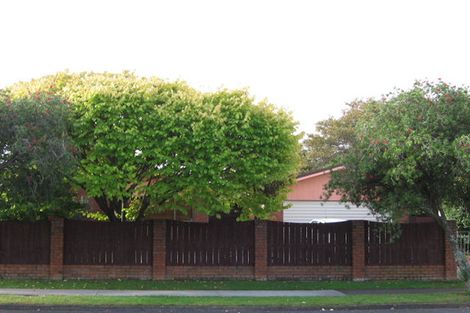 Photo of property in 66 Sunderlands Road, Half Moon Bay, Auckland, 2012