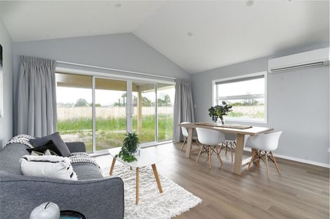 Photo of property in 3 Takahe Drive, Carterton, 5713