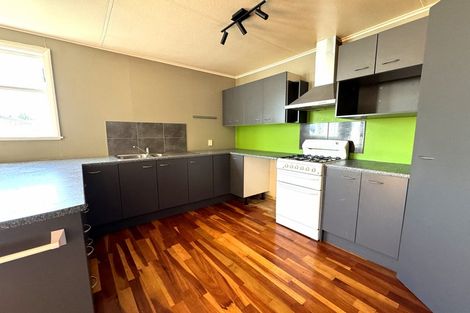 Photo of property in 3 Kupe Place, Highbury, Palmerston North, 4412