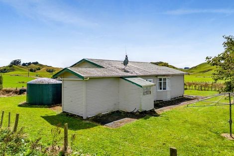 Photo of property in 49 Standish Road, Toko, Stratford, 4392