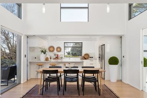 Photo of property in 1 Whisby Road, Cashmere, Christchurch, 8022