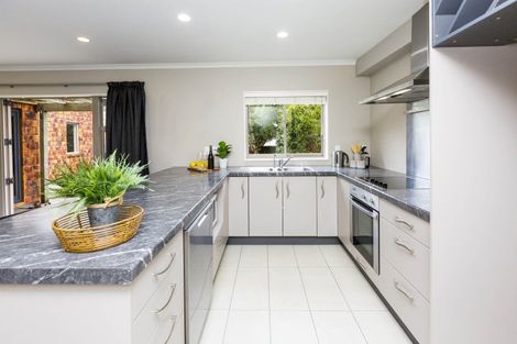 Photo of property in 48 Evergreen Crescent, Trentham, Upper Hutt, 5018