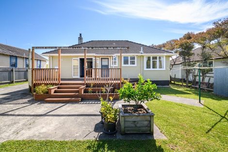 Photo of property in 39 Cambridge Street, Milson, Palmerston North, 4414