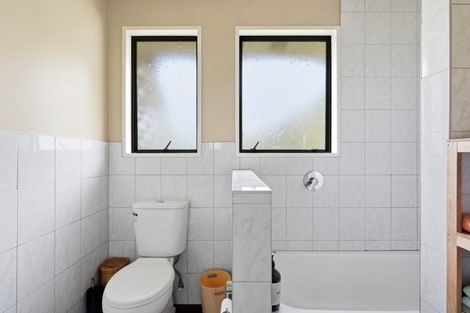 Photo of property in 23 Wallis Street, Raglan, 3225