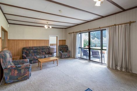 Photo of property in 36 Rangihiroa Street, Waikanae Beach, Waikanae, 5036
