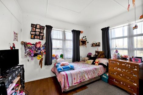 Photo of property in 18 Puriri Street, Hawera, 4610