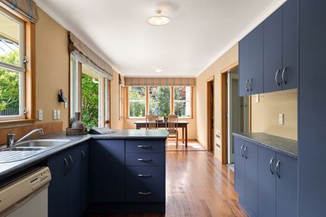 Photo of property in 23 Saint Albans Avenue, Hokowhitu, Palmerston North, 4410