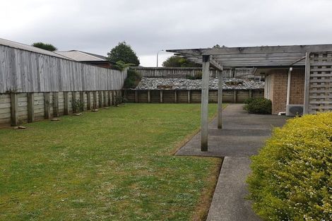Photo of property in 19a Betty Watt Grove, Riverstone Terraces, Upper Hutt, 5018
