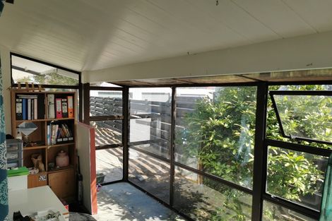 Photo of property in 18 Mcguire Street, Hawera, 4610