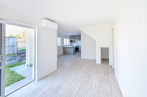 Photo of property in 69a Great South Road, Manurewa, Auckland, 2102