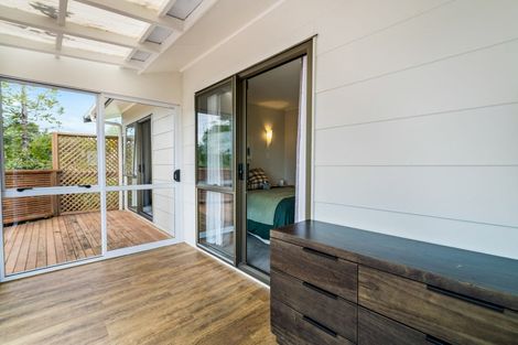 Photo of property in 46a Pah Road, Cockle Bay, Auckland, 2014