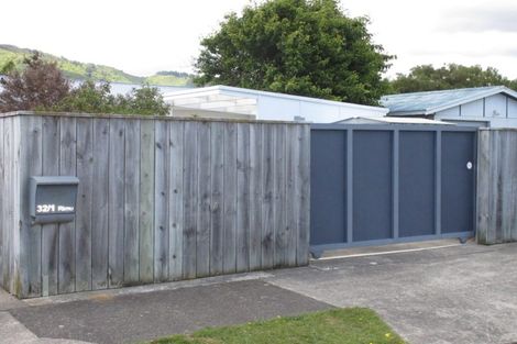 Photo of property in 32 Rimu Street, Waikanae, 5036