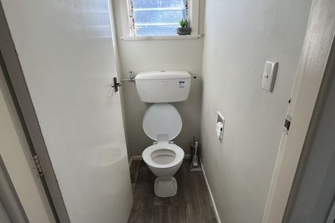 Photo of property in 14 Waterloo Crescent, Hokowhitu, Palmerston North, 4410