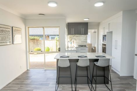 Photo of property in 5 Greta Banks Place, Wattle Downs, Auckland, 2103