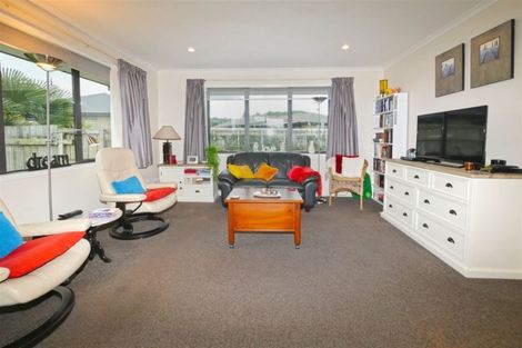 Photo of property in 14 North Crest Drive, Onerahi, Whangarei, 0110