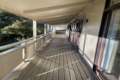 Photo of property in 2/3 Glencourt Place, Glenfield, Auckland, 0629