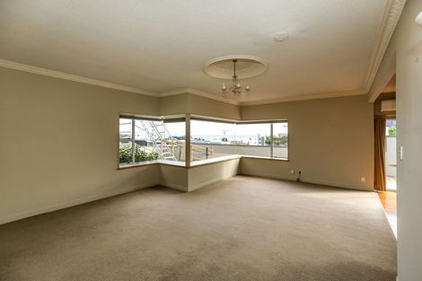 Photo of property in 4 Mclean Street, Strandon, New Plymouth, 4312