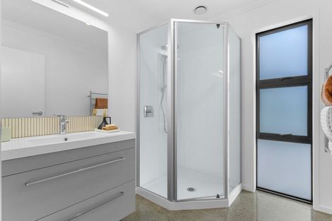 Photo of property in 8 Grey Heron Close, Mangawhai Heads, 0573