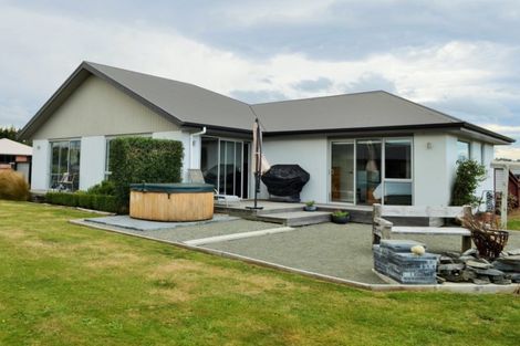 Photo of property in 1 Orbell Crescent, Te Anau, 9679