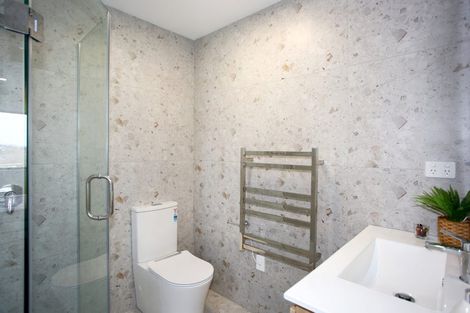 Photo of property in 75 Beatty Road, Pukekohe, 2120