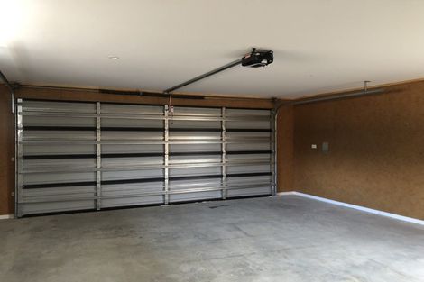 Photo of property in 15 Barry Curtis Place, Levin, 5510