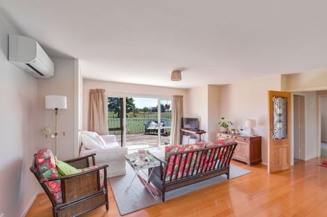 Photo of property in 37 Te Pua School Road, Helensville, 0875